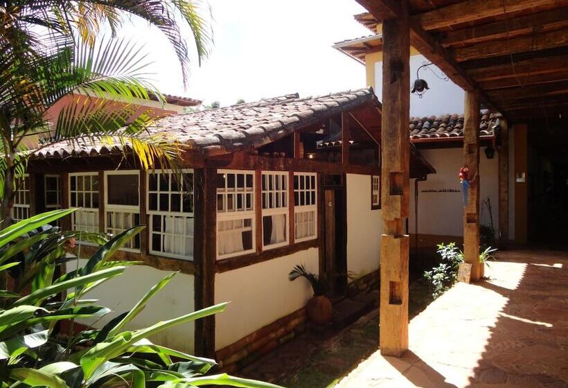 Hotel Pousada D Oleo De Guignard