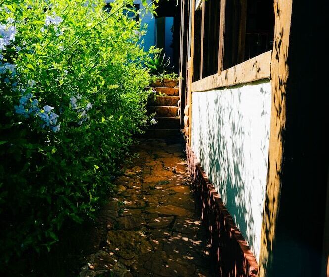 Hotel Pousada D Oleo De Guignard