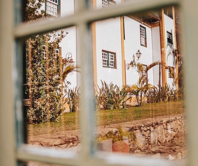 Hotel Pousada D Oleo De Guignard