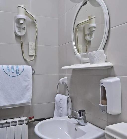 هتل Tasino Cesmice