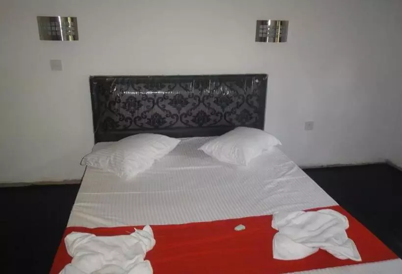 ホテル The Kingston