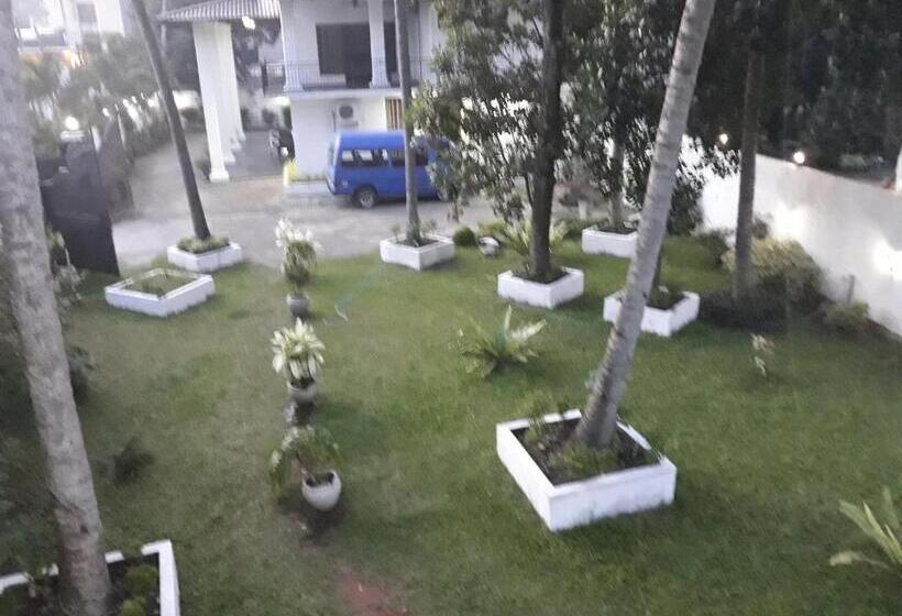 فندق The Kingston