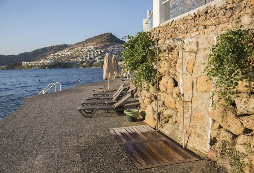 هتل Yaz Yalıkavak