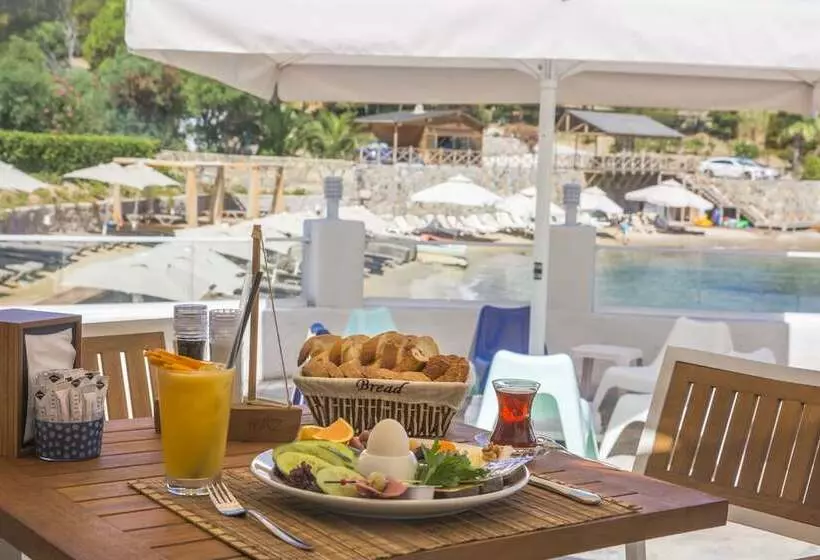 Hotelli Yaz Yalıkavak