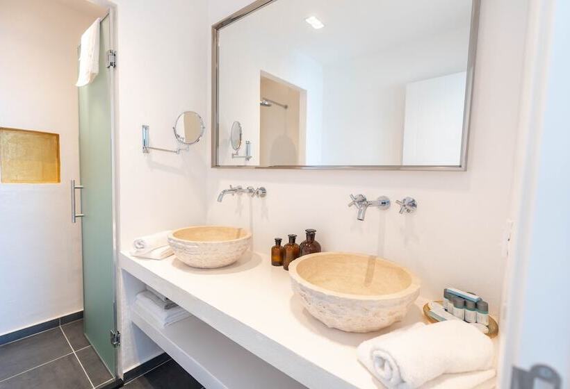 هتل Yaz Yalıkavak