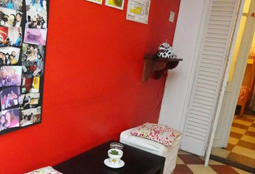 هاستل La Casa Del Girasol Residencia Universitaria