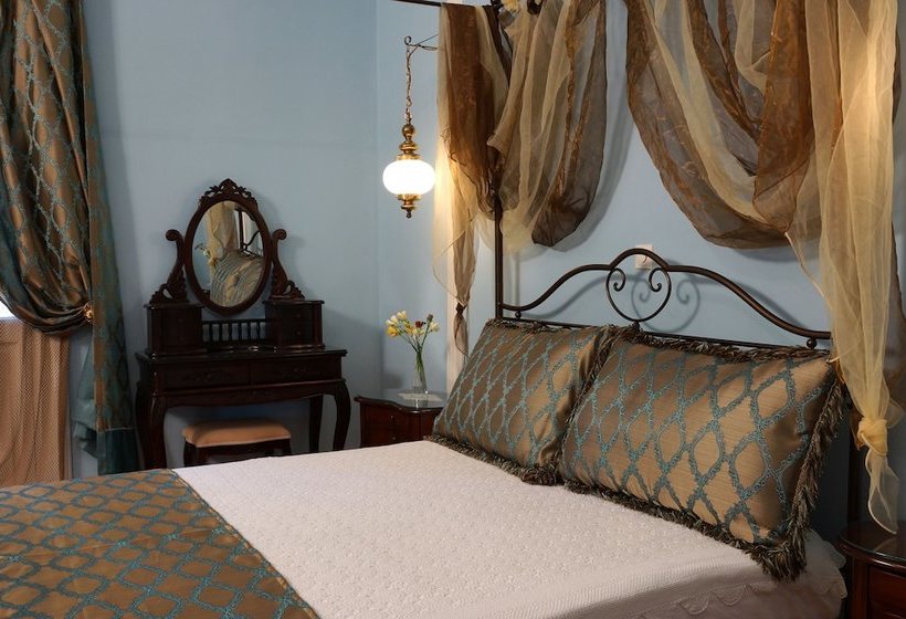 Athens Family Apartments