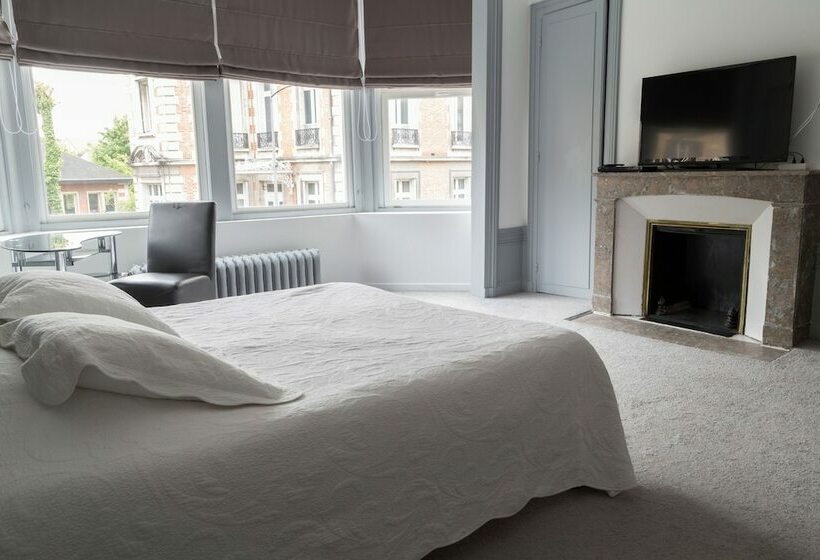 مبيت وإفطار Bed&breakfast  Gîte  La Demeure D Eirene