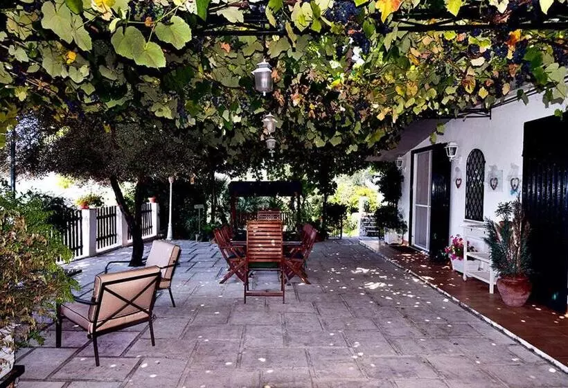 ベッドアンドブレックファースト La Maison Galu