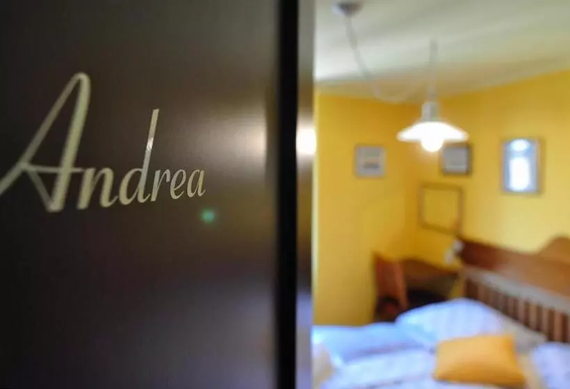 تختخواب و صبحانه Max Piran