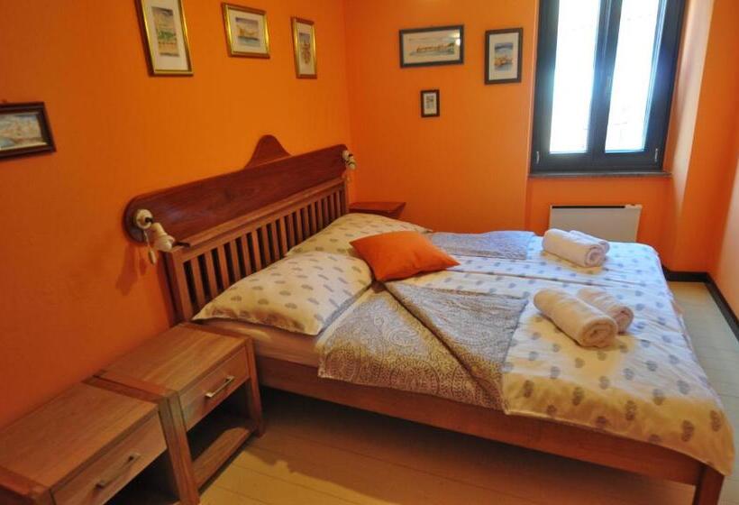 تختخواب و صبحانه Max Piran