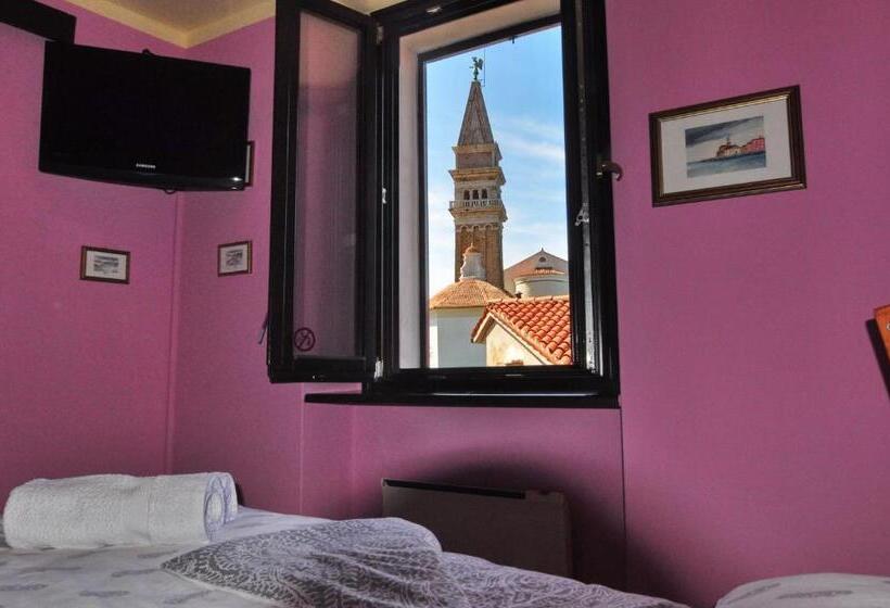 تختخواب و صبحانه Max Piran