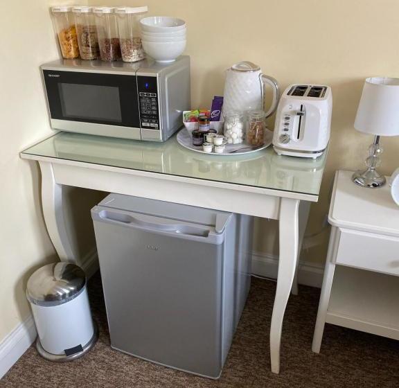 민박 The Ashville Mews