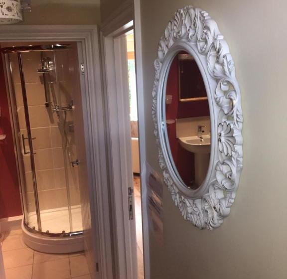 민박 The Ashville Mews