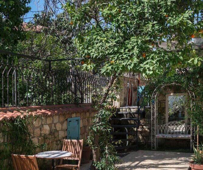 Delight Deluxe Aparts