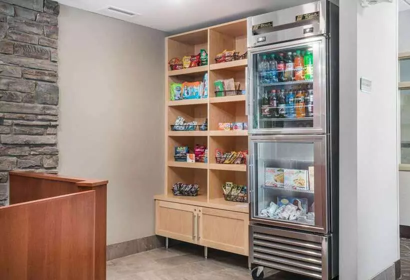 ホテル Americinn By Wyndham Winona