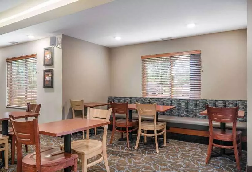 ホテル Americinn By Wyndham Winona