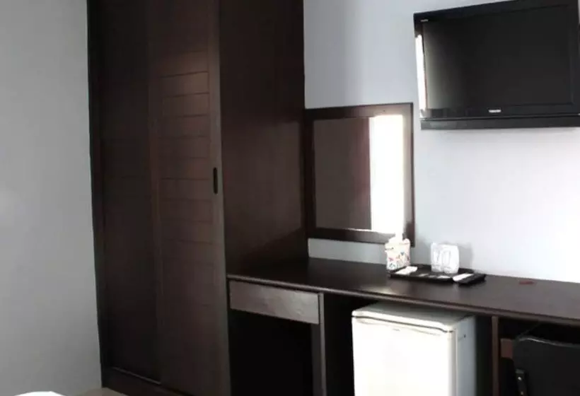 هتل Cool Home
