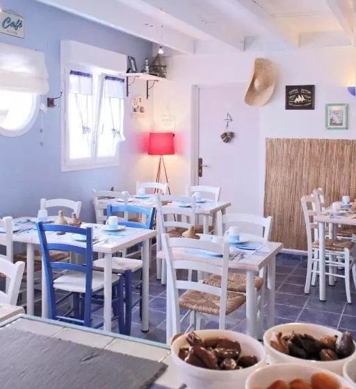 ホテル Hôtel Les Embruns Sables D'olonne