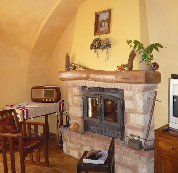 L'adele Bed & Breakfast