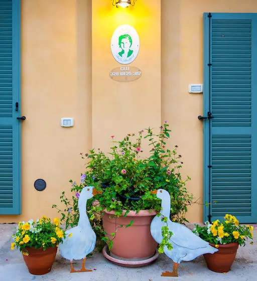 L'adele Bed & Breakfast