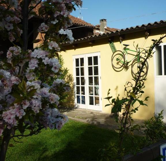 L'adele Bed & Breakfast