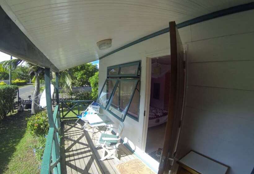 پانسیون Teavapiti Lodge