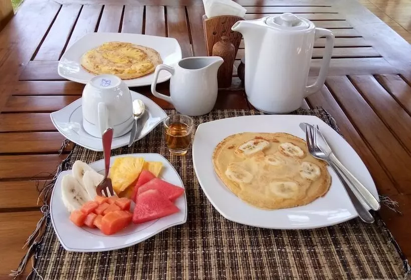 Majatalo Tiara Homestay Pemuteran Bali