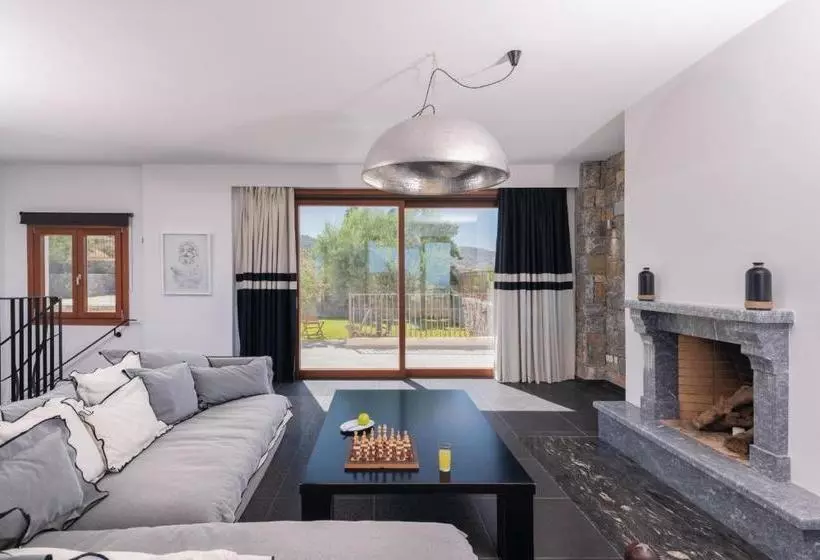 Luxury Villa Dima