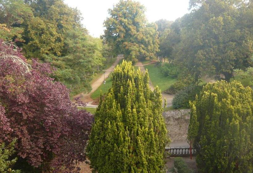 مبيت وإفطار Maison De La Garenne & Spa