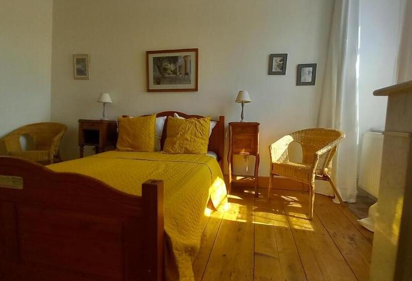 Bed and Breakfast Maison Rives   Village Du Livre De Montolieu