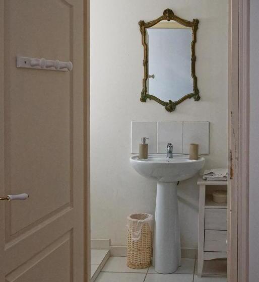 Bed and Breakfast Maison Rives   Village Du Livre De Montolieu