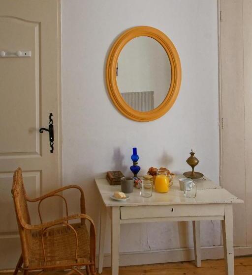 Bed and Breakfast Maison Rives   Village Du Livre De Montolieu