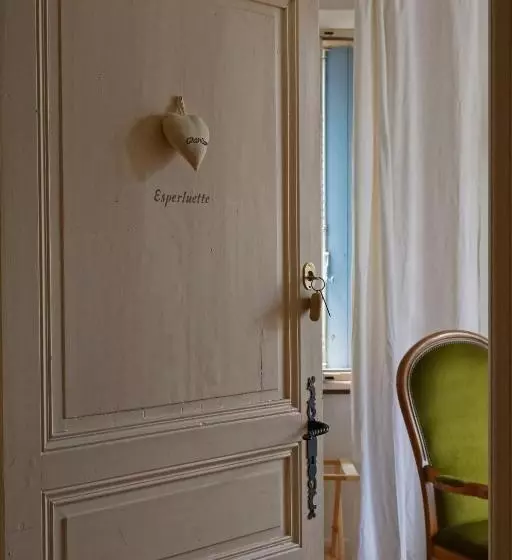 ベッドアンドブレックファースト Maison Rives   Village Du Livre De Montolieu