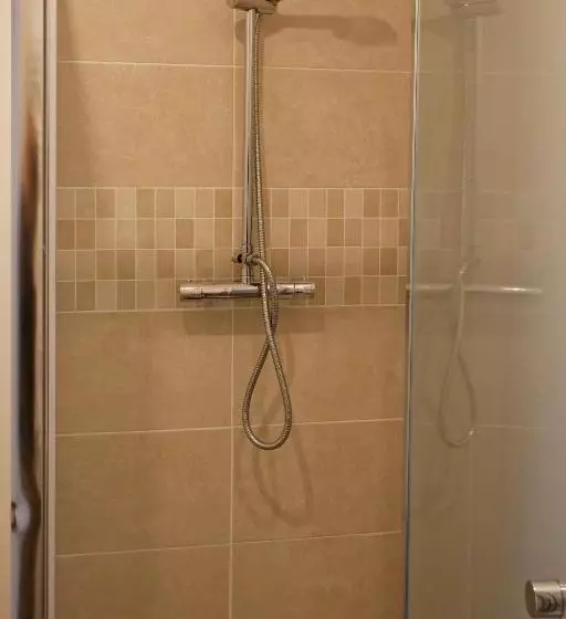 ベッドアンドブレックファースト Maison Rives   Village Du Livre De Montolieu