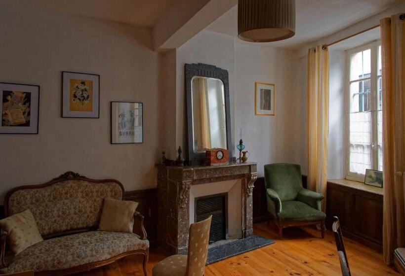 Bed and Breakfast Maison Rives   Village Du Livre De Montolieu