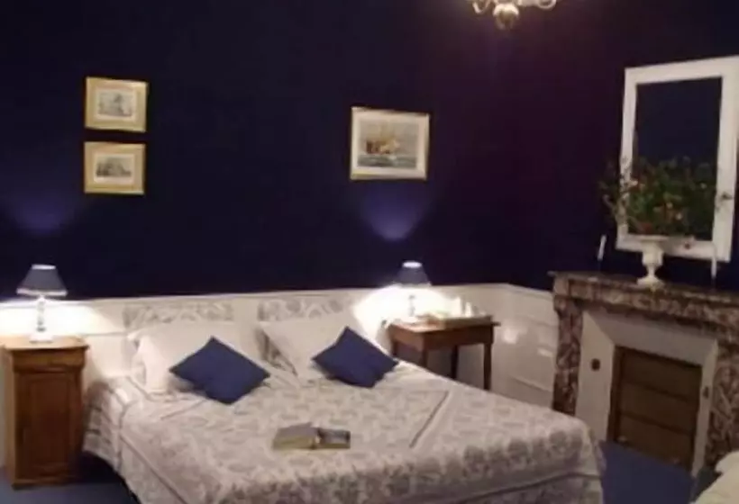 ベッドアンドブレックファースト Manoir De La Baronnie