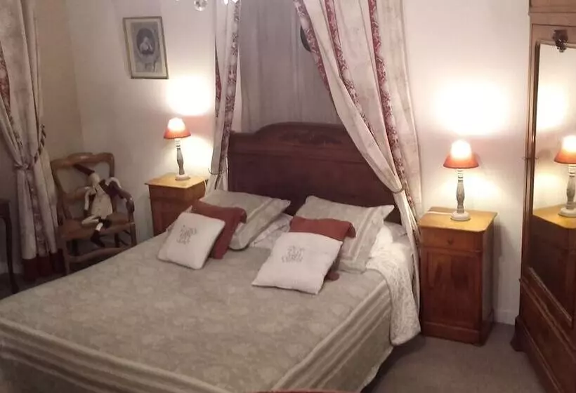 ベッドアンドブレックファースト Manoir De La Baronnie