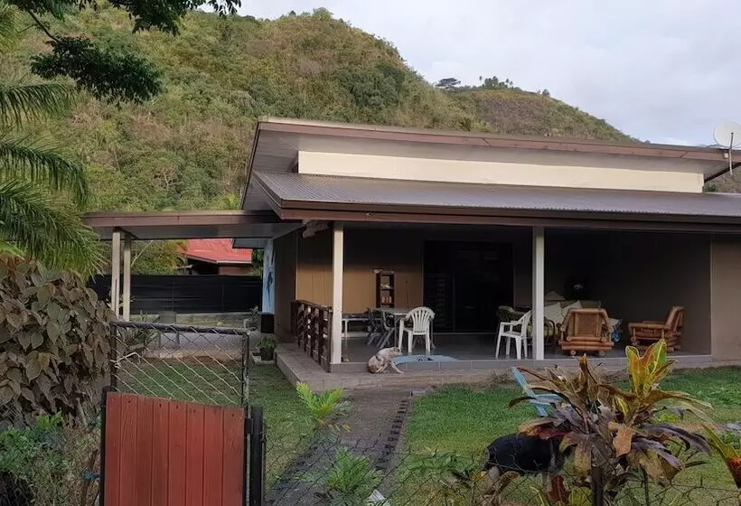 تختخواب و صبحانه Marama Lodge Tahiti