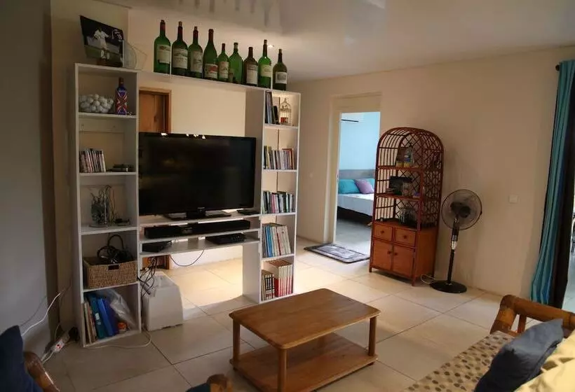 تختخواب و صبحانه Marama Lodge Tahiti