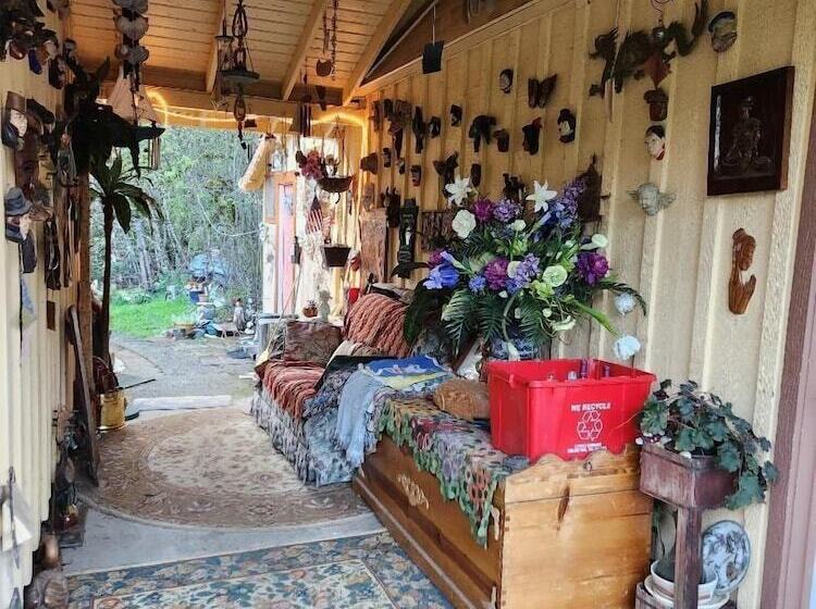 Bed and Breakfast Scott Creek Farm