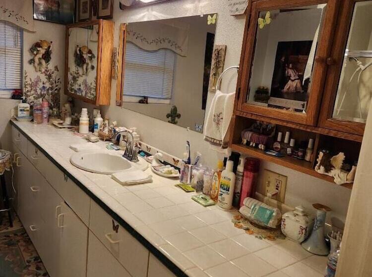 Bed and Breakfast Scott Creek Farm