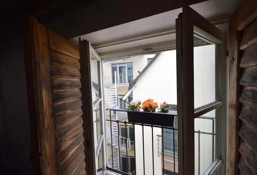 Doma Hostel