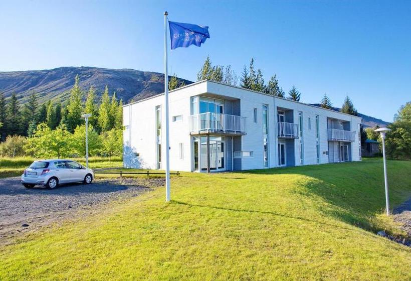 Golden Circle Apartments