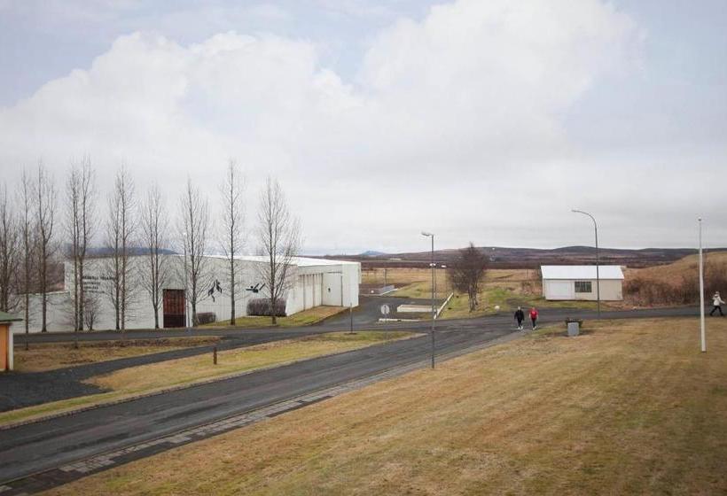 Golden Circle Apartments