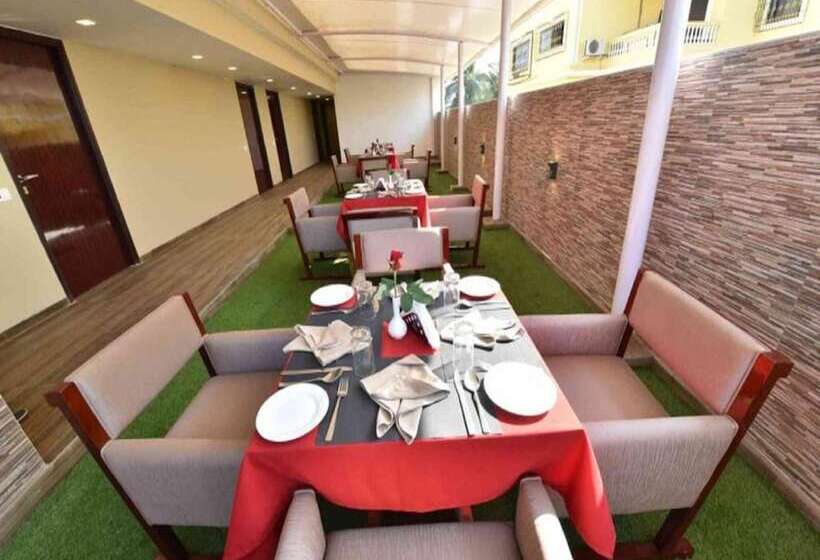 酒店 Calangute Central