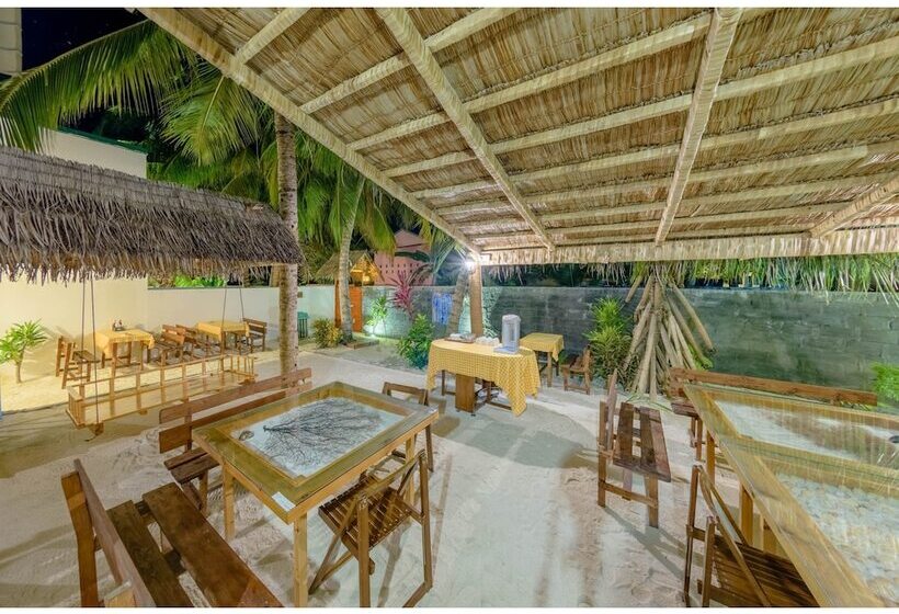 هتل Captains Residence By Vista