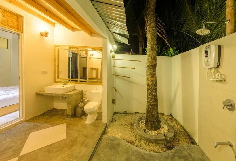 هتل Captains Residence By Vista