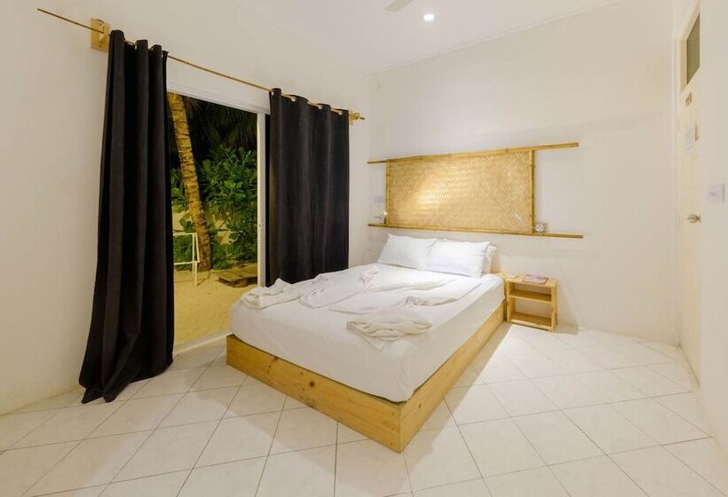 هتل Captains Residence By Vista