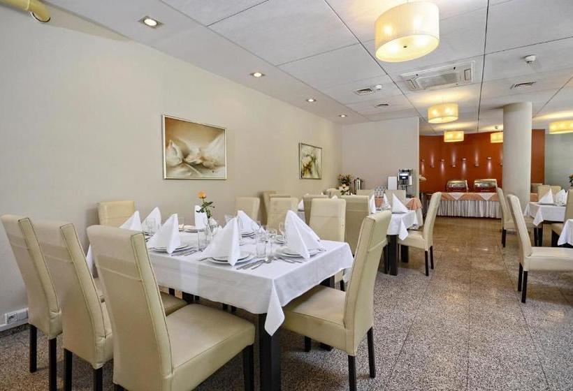 酒店 Green Park Conference Centre